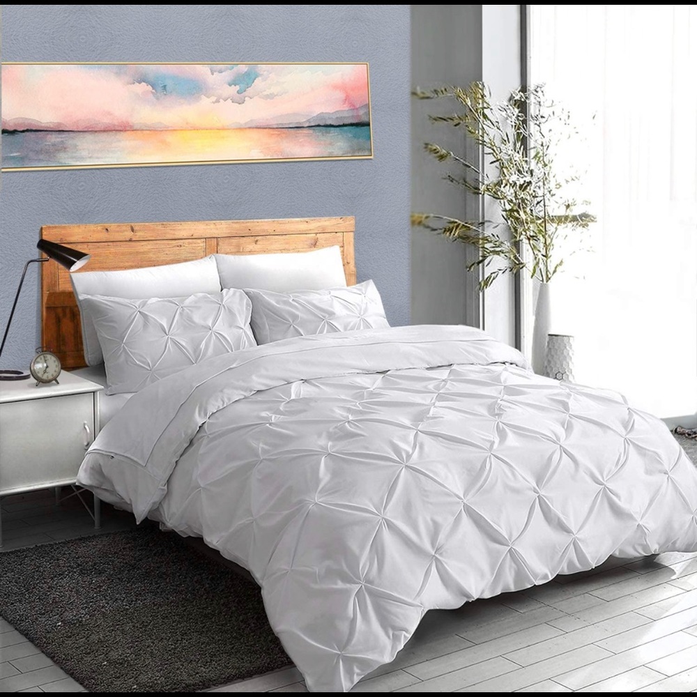 Queen Pinch Pleated Duvet Cover - 3PCS White